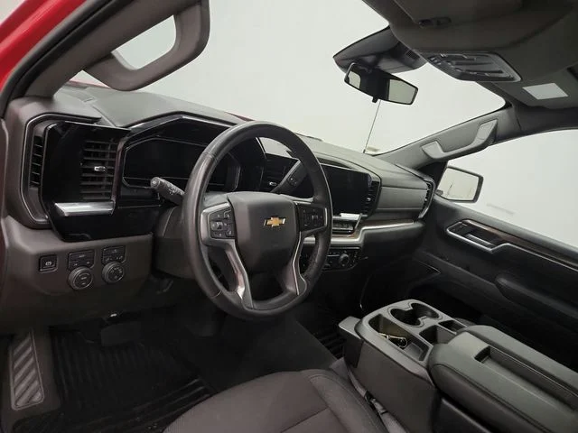 Used 2025 Red Chevrolet LT image 17