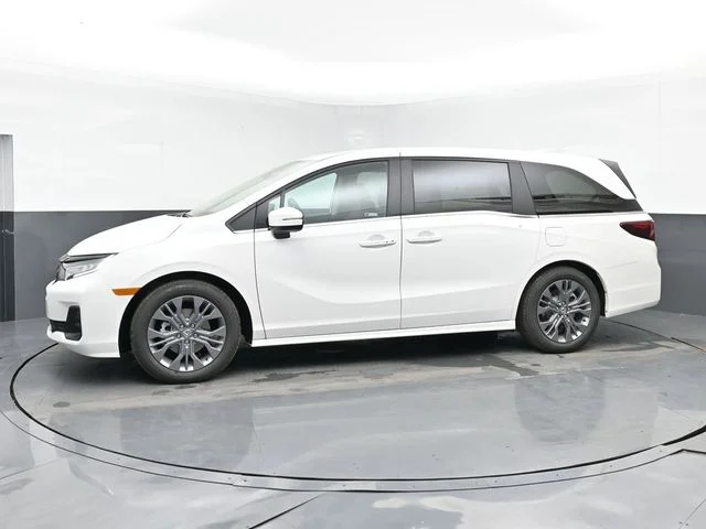 Used 2025 Platinum White Pearl Honda Touring image 6