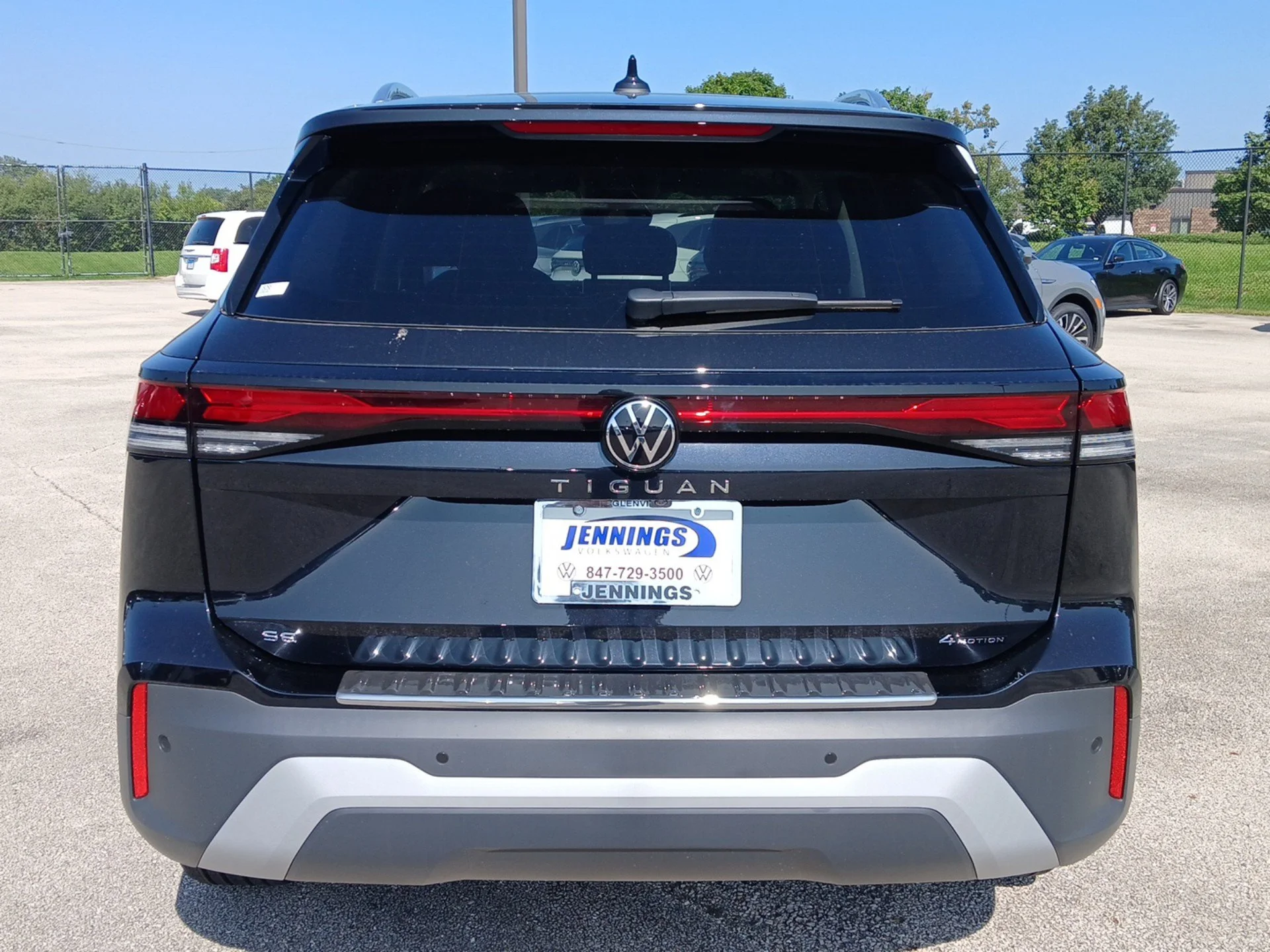 New 2026 Deep Black Pearl Volkswagen SE image 26