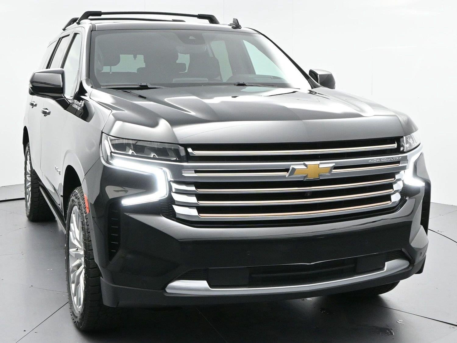 Used 2023 Black Chevrolet High Country image 2