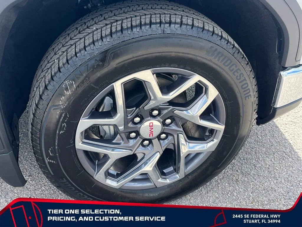 New 2026 Summit White GMC SLE image 21