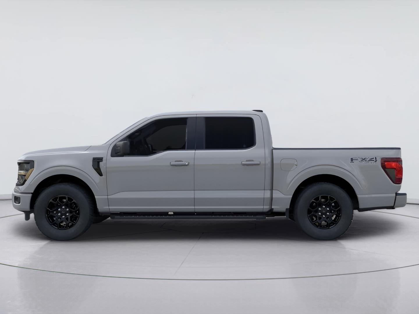 New 2026 Avalanche Ford XLT image 3