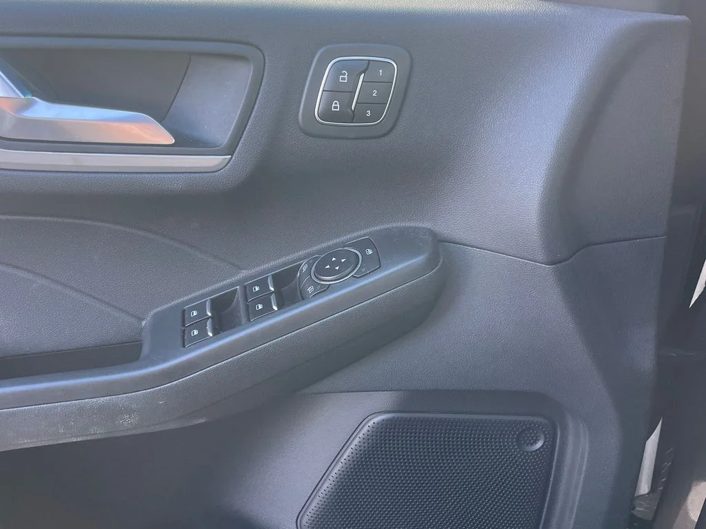 Used 2023 Gray Ford Platinum image 16