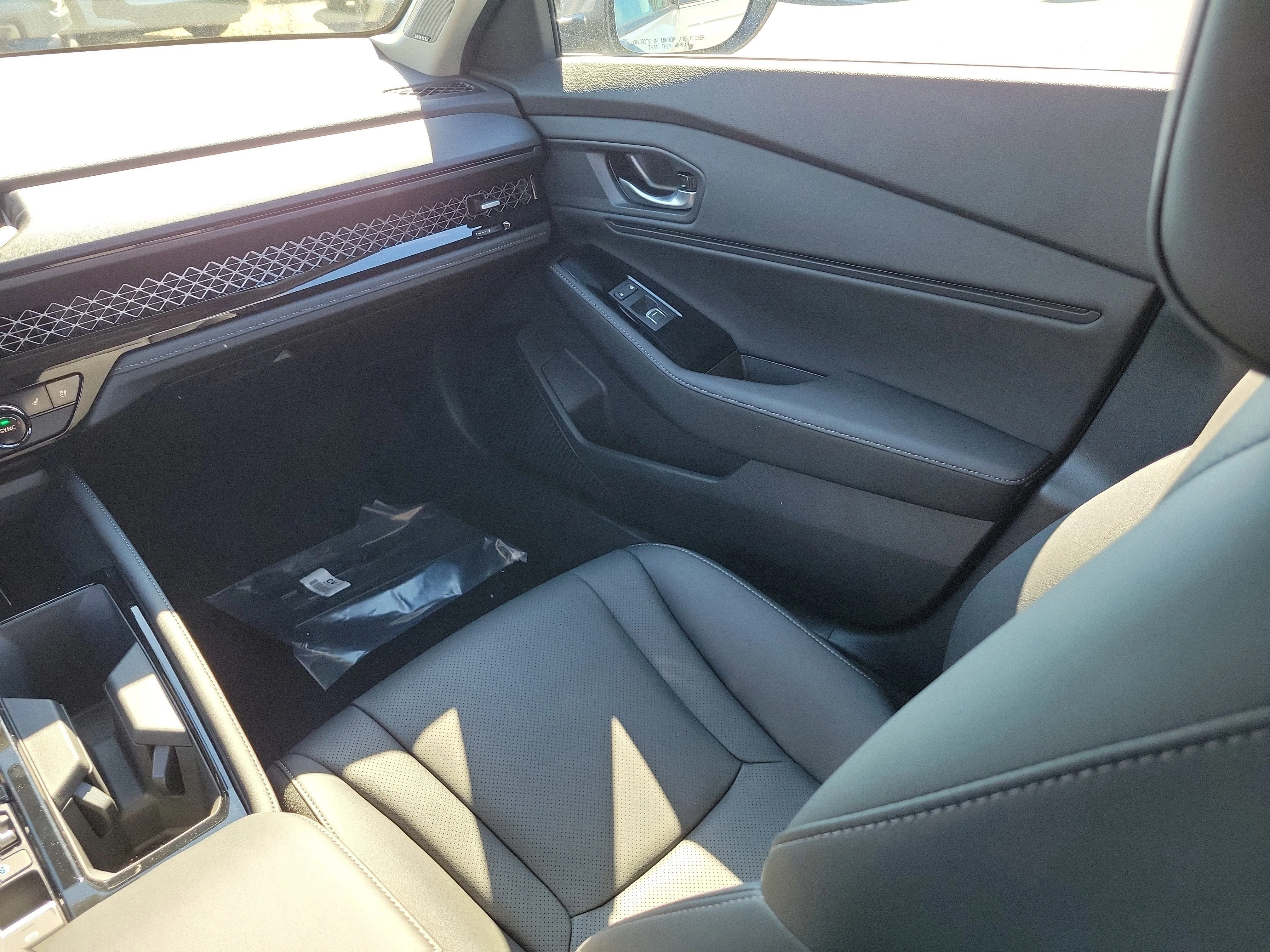 2026 Honda Accord Hybrid Touring - Photo 9