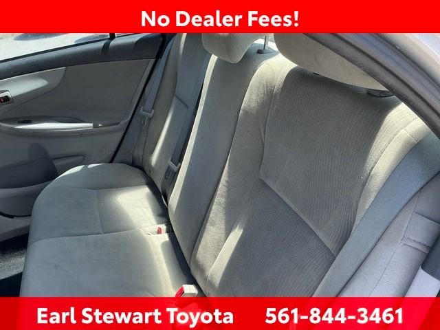 Used 2013 Silver Toyota LE image 10