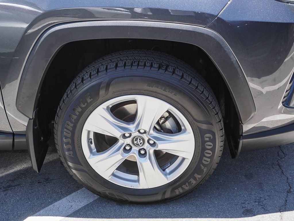 Used 2019 Gray Toyota XLE image 9