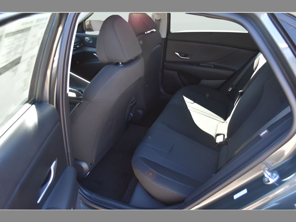 New 2026 Amazon Gray Hyundai SE image 37