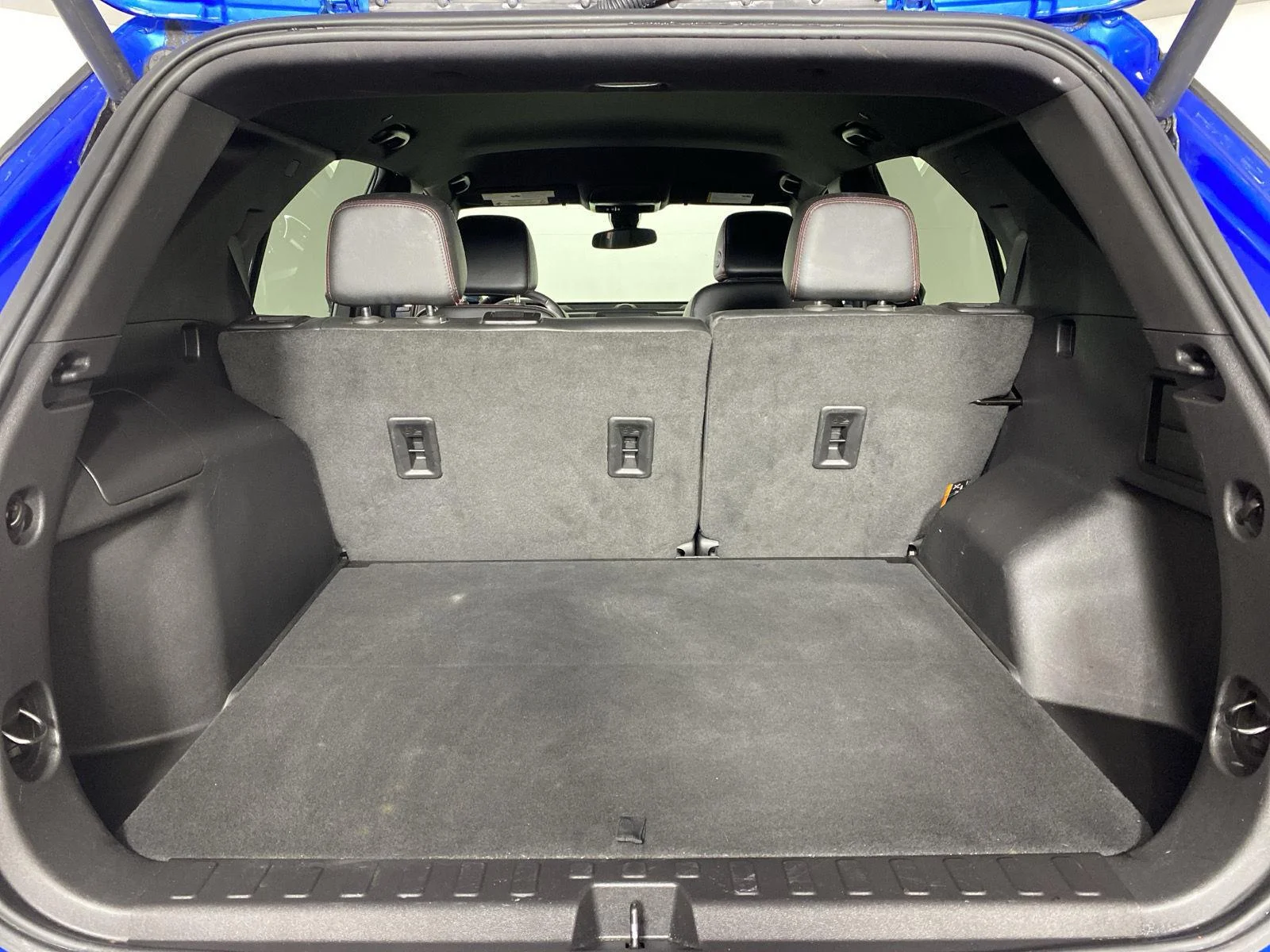 Used 2024 Riptide Blue Metallic Chevrolet RS image 25