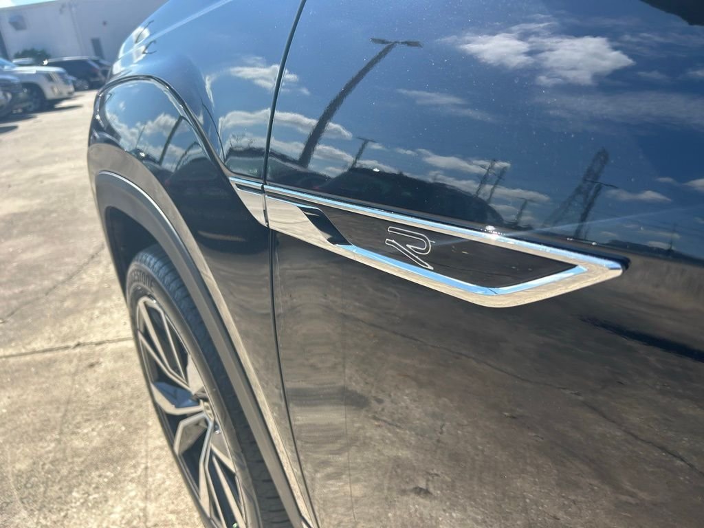 New 2026 Black Volkswagen 2.0T SEL Premium R-Line image 25