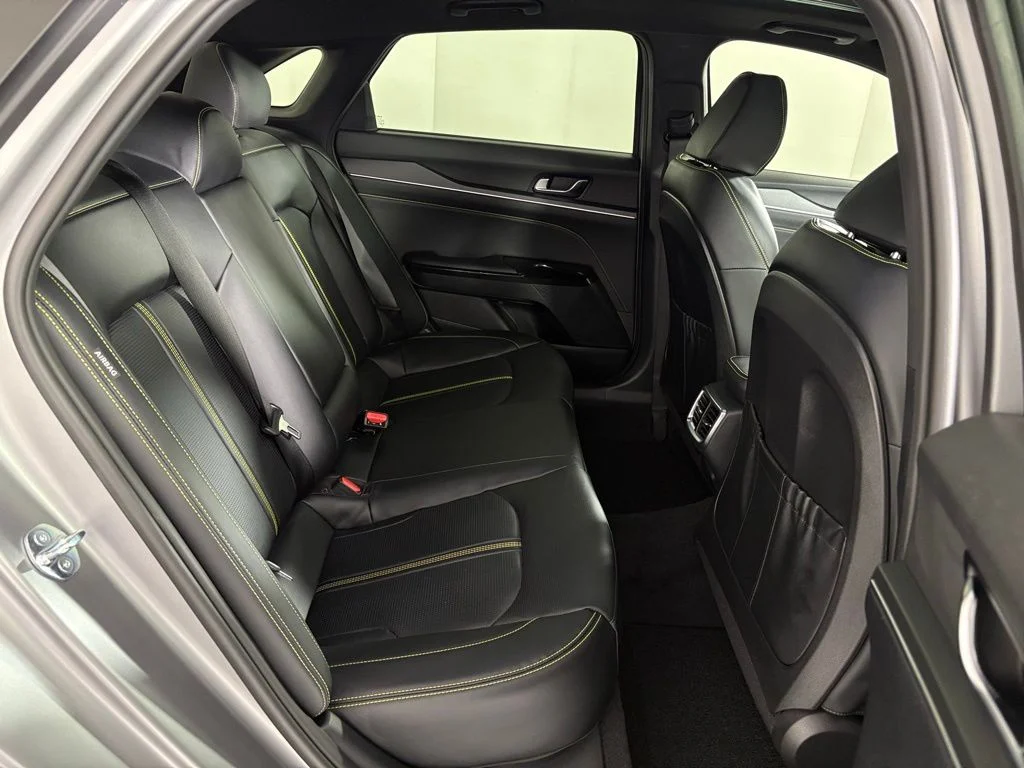 New 2026 Steel Matte Gray Kia GT image 40