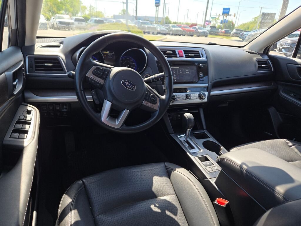Used 2016 Silver Subaru 2.5i image 18