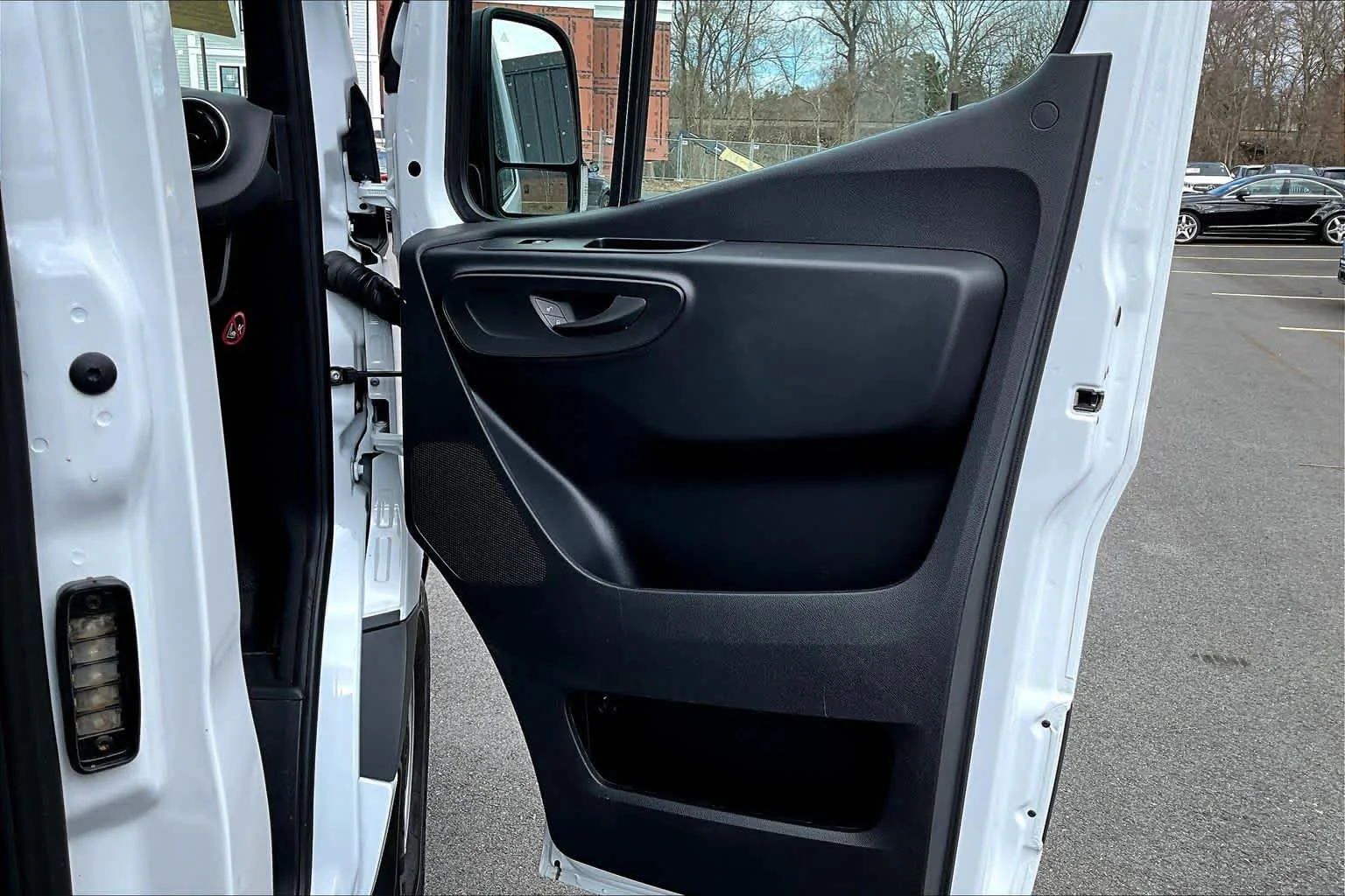 Used 2025 Arctic White Mercedes-Benz  image 22