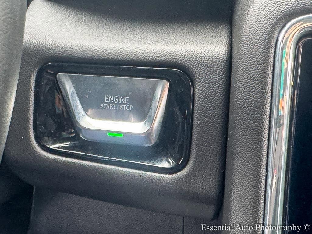 2025 GMC YUKON - Image 15