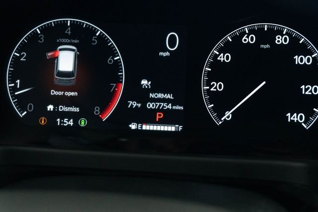Used 2025 White Honda Touring image 23