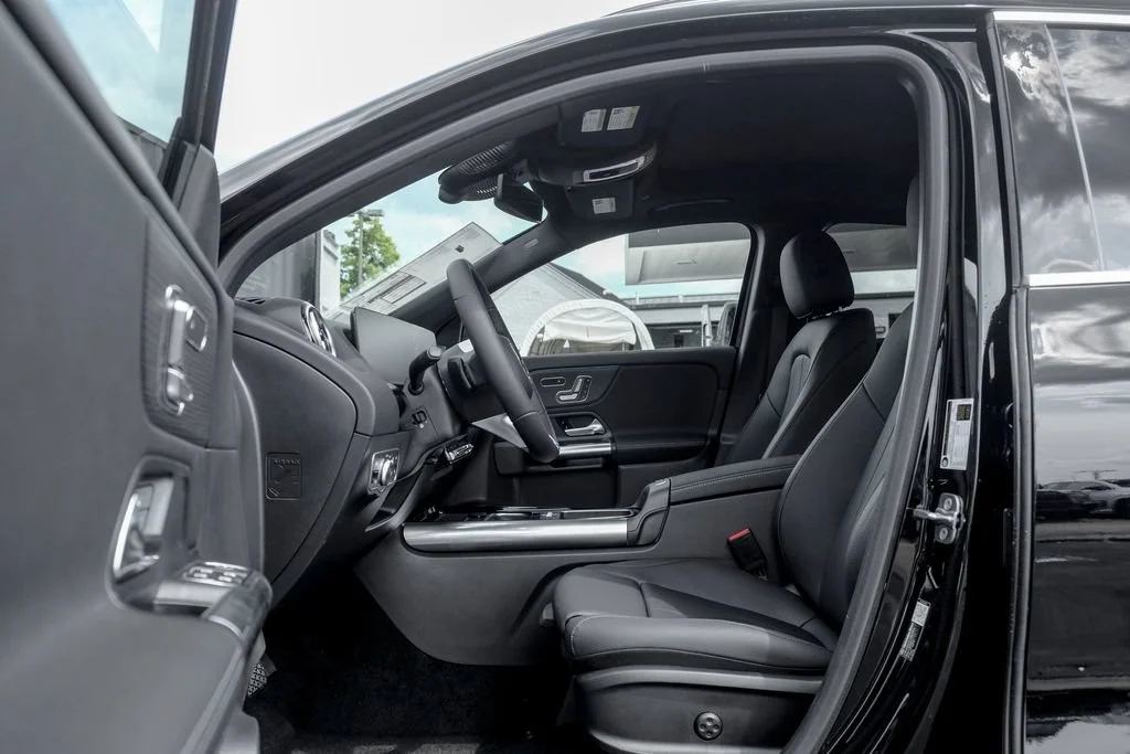 New 2026 Night Black Mercedes-Benz GLA 250 image 45