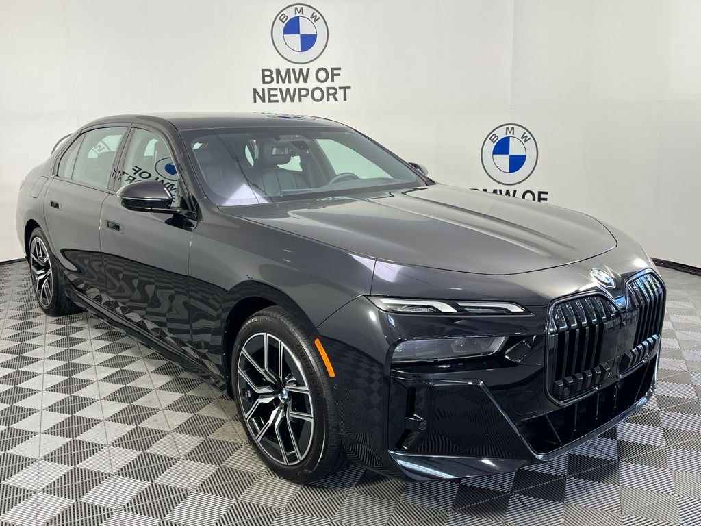 2025 BMW 7 Series 740i xDrive Sedan's photo