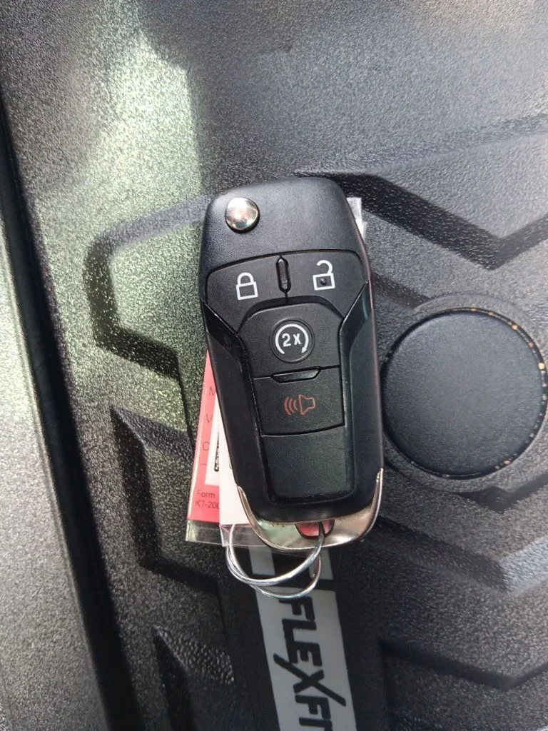 Used 2024 Oxford White Ford XL image 36