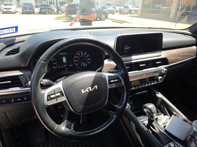 Used 2022 Gray Kia SX image 9