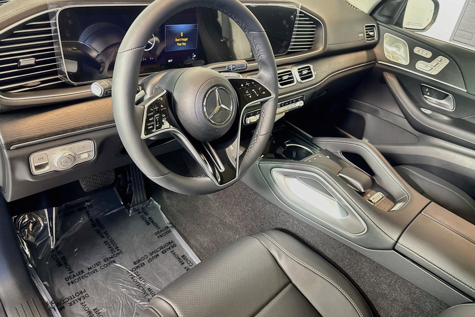 New 2026 Black Mercedes-Benz GLS 450 image 9
