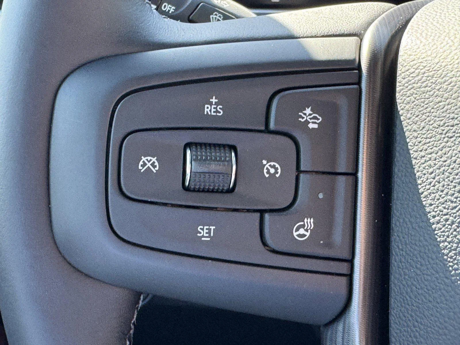 New 2026 Glacier White Tricoat GMC Denali Ultimate image 22