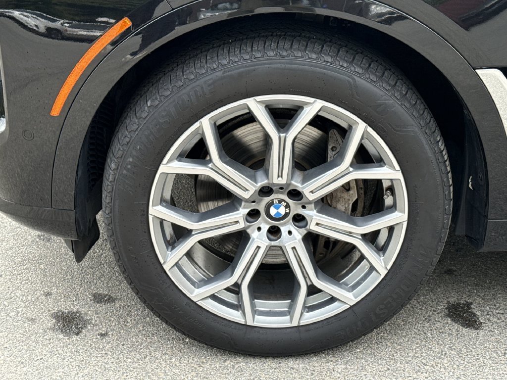 5UX23EM02R9V82570