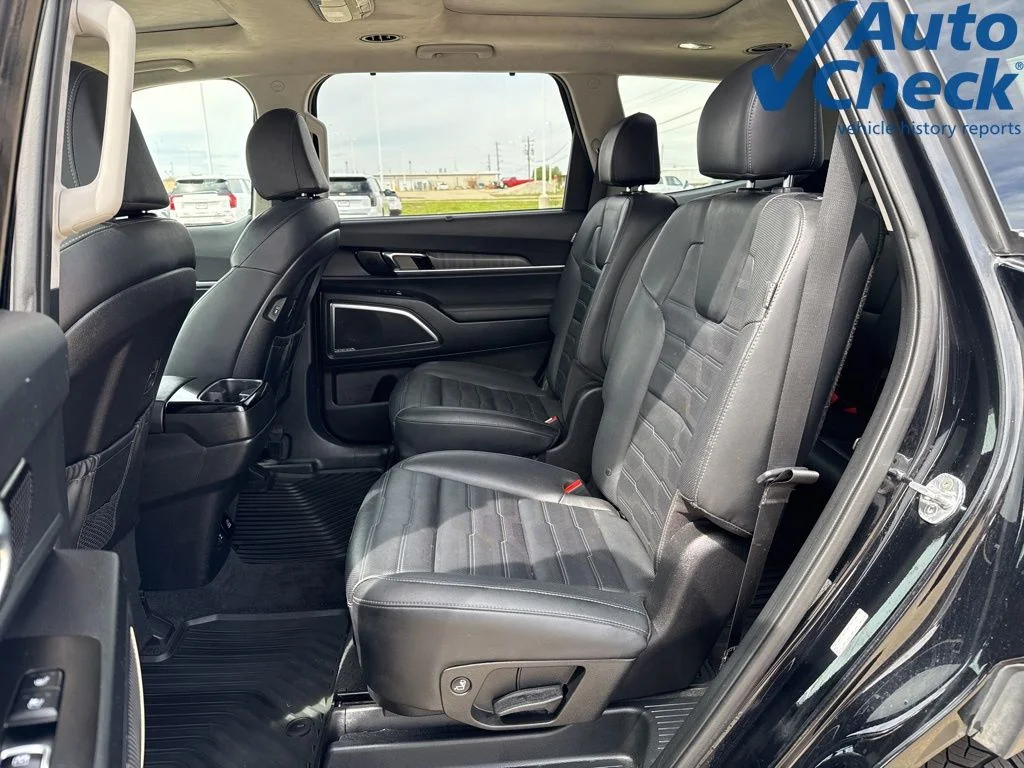 Used 2023 Black Kia SX-Prestige image 10