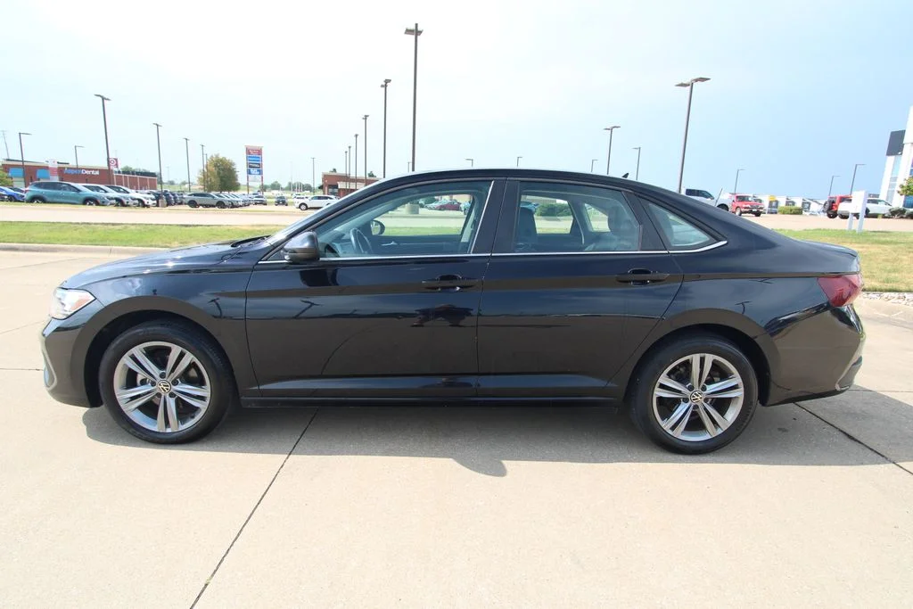 Used 2024  Volkswagen 1.5T SE image 17