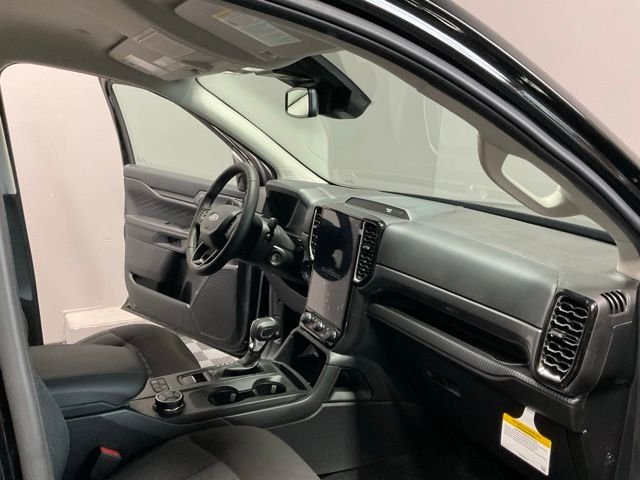 New 2026 Shadow Black Ford XLT image 24