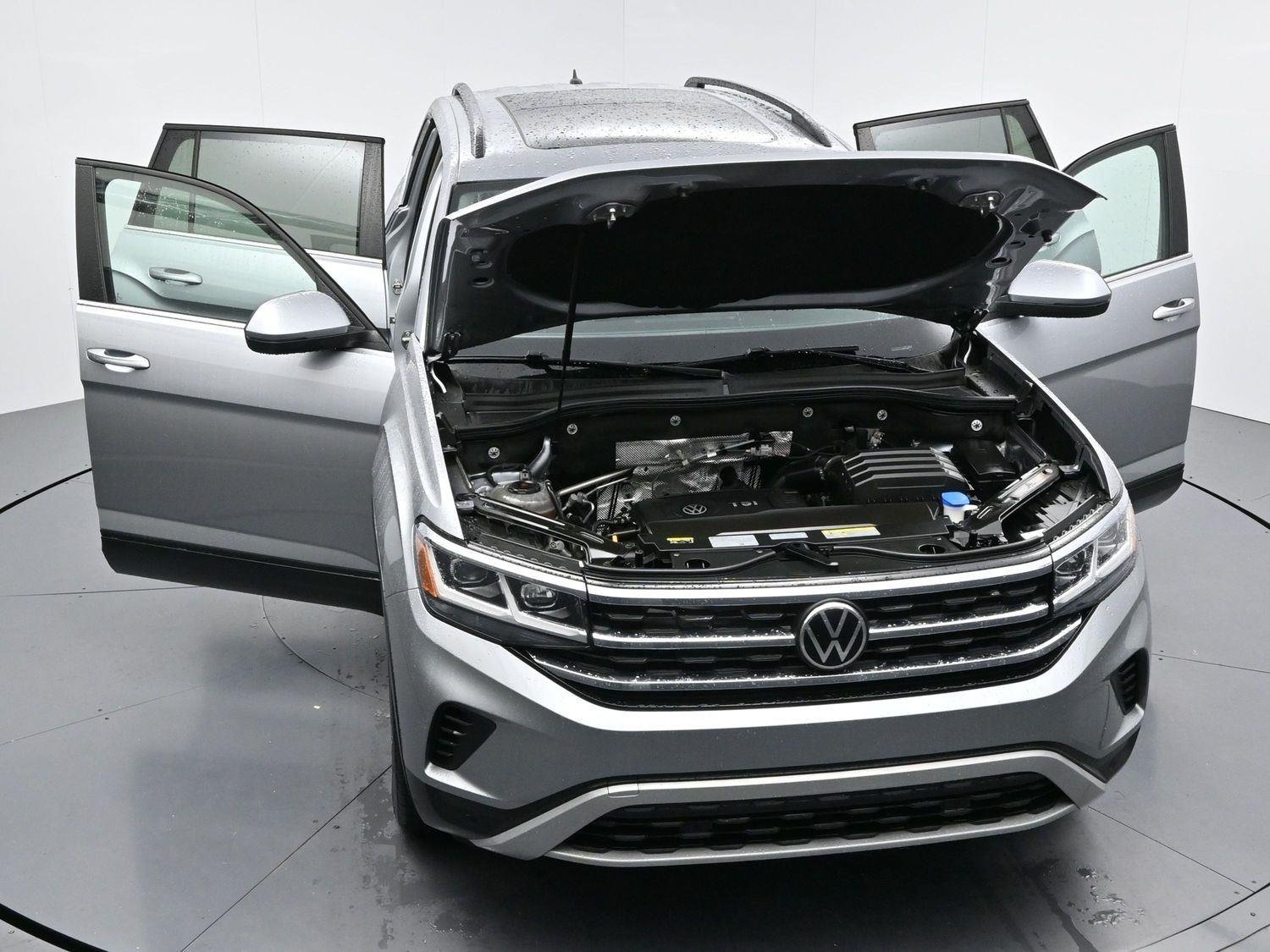 Used 2022 Pyrite Silver Metallic Volkswagen 2.0T SE w/Technology image 43