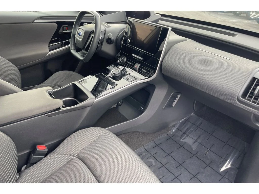 Used 2024 Cosmic White Pearl Subaru Premium image 19
