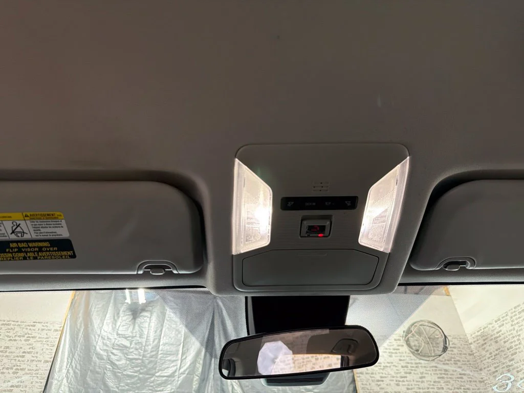 Used 2022 White Toyota LE image 22
