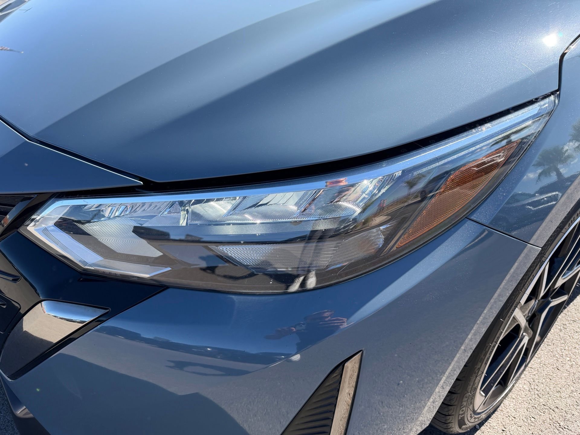 Used 2025 Gray Nissan SR image 13