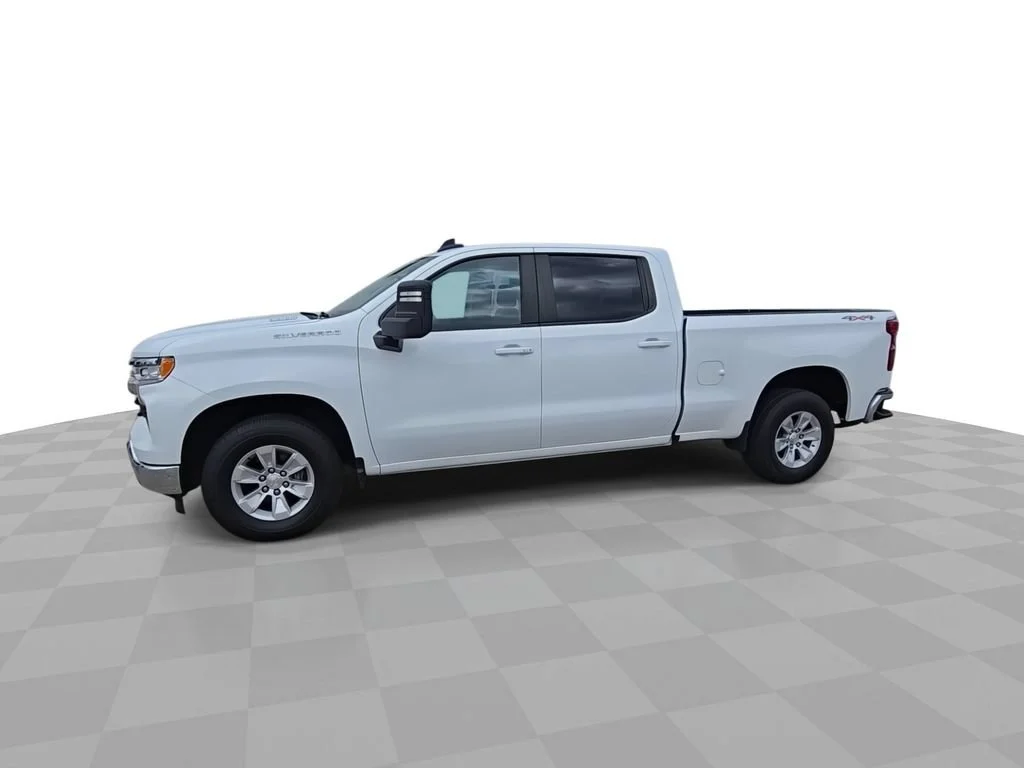 2023 Chevrolet Silverado 1500 LT - Photo 4