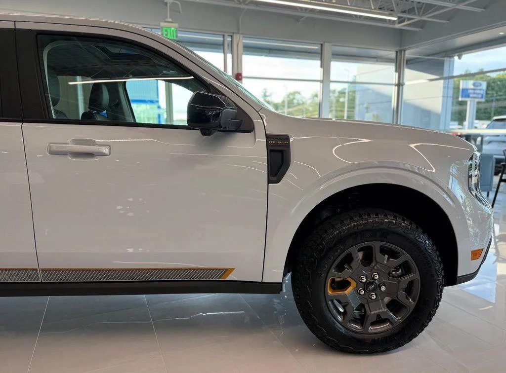 New 2026 White Ford Tremor image 2