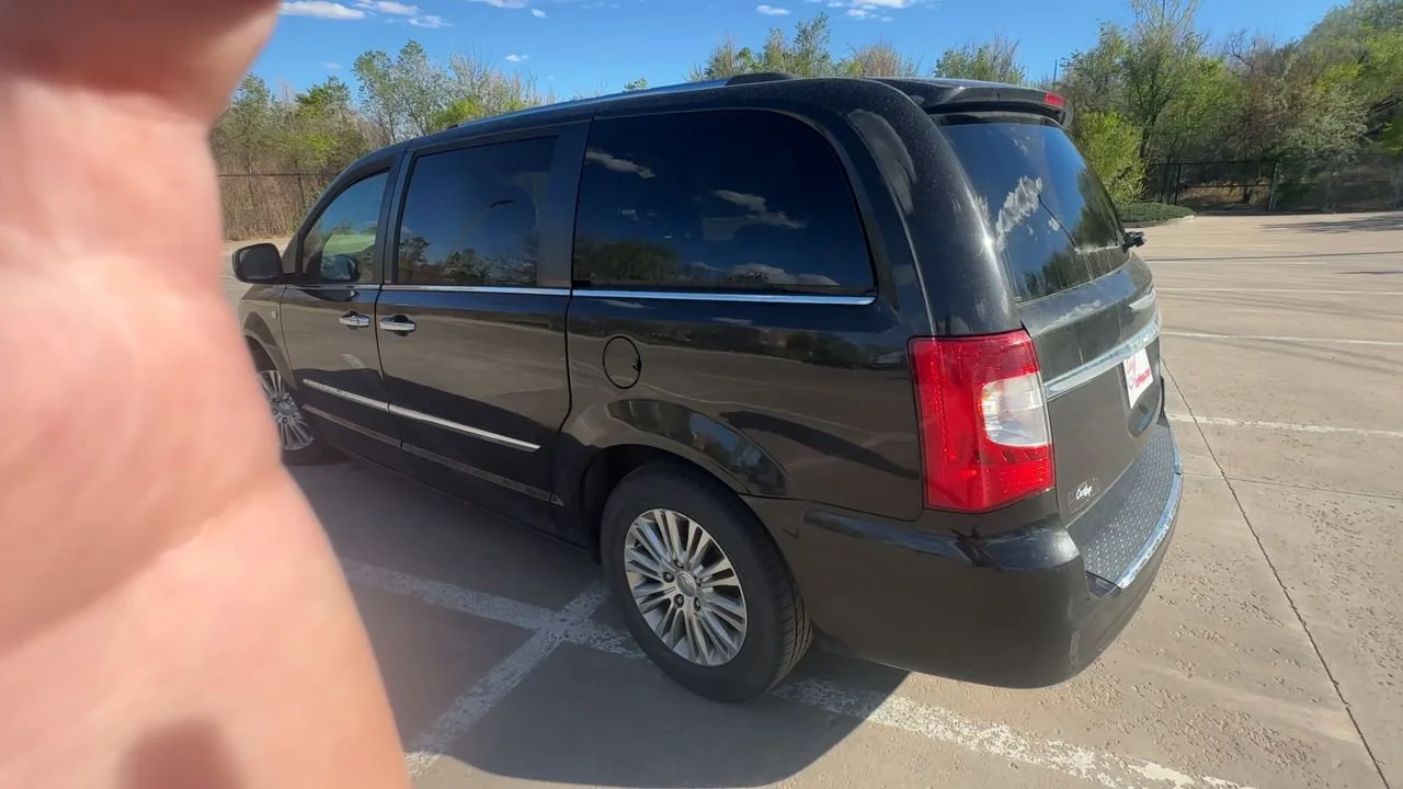 Used 2014 Brown Chrysler TOURING-L image 6