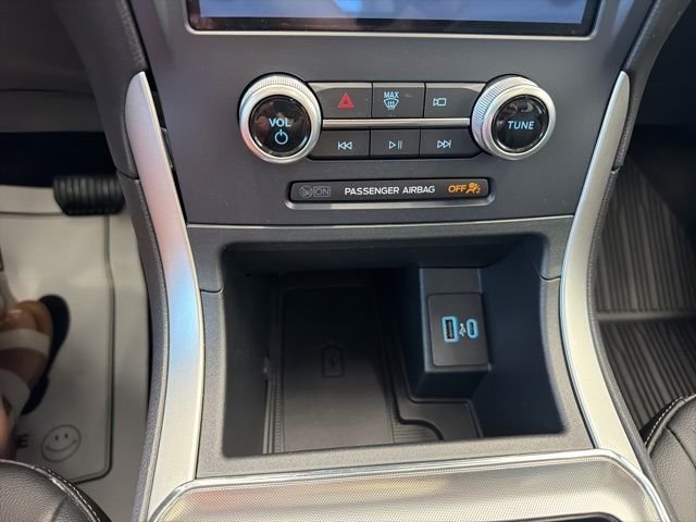 Used 2022 Silver Ford SEL image 22