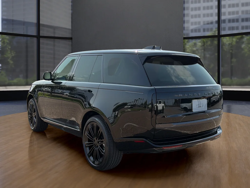New 2026 Black Land Rover SE image 6