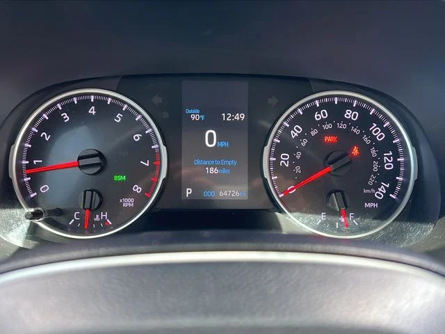 Used 2021 Gray Toyota XLE Premium image 23