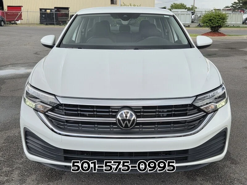 Used 2024 Opal White Volkswagen SE AUTO image 6