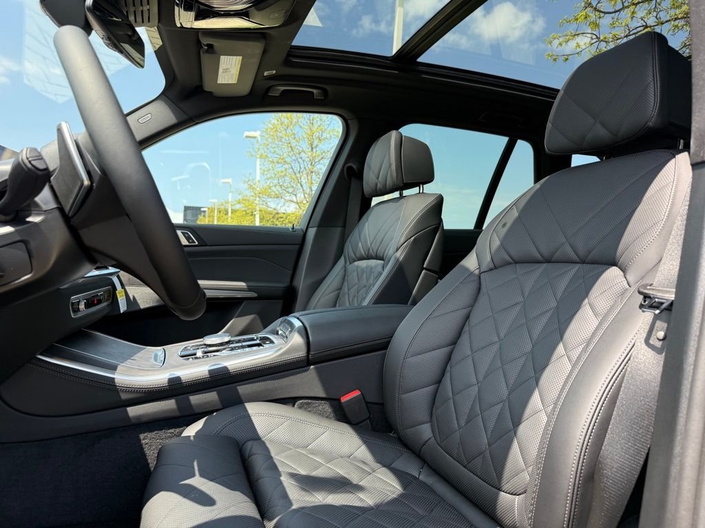 2026 BMW X5 50e - Photo 18