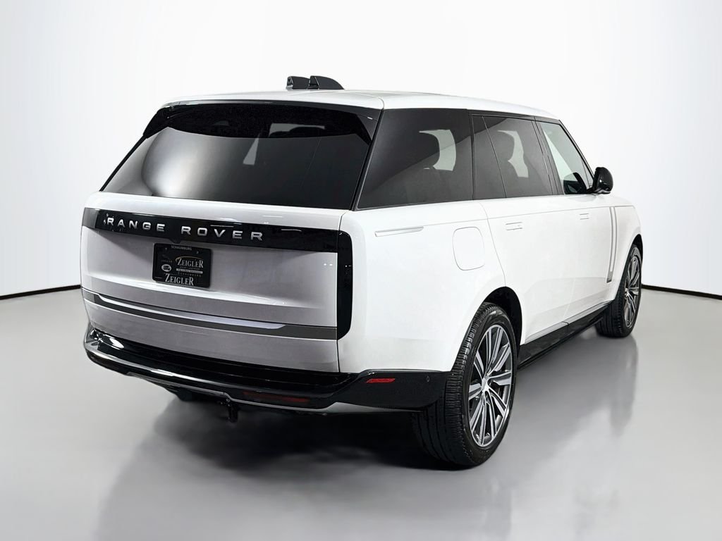 Used 2025 Ostuni Pearl Wht Prem Met Land Rover Autobiography image 5