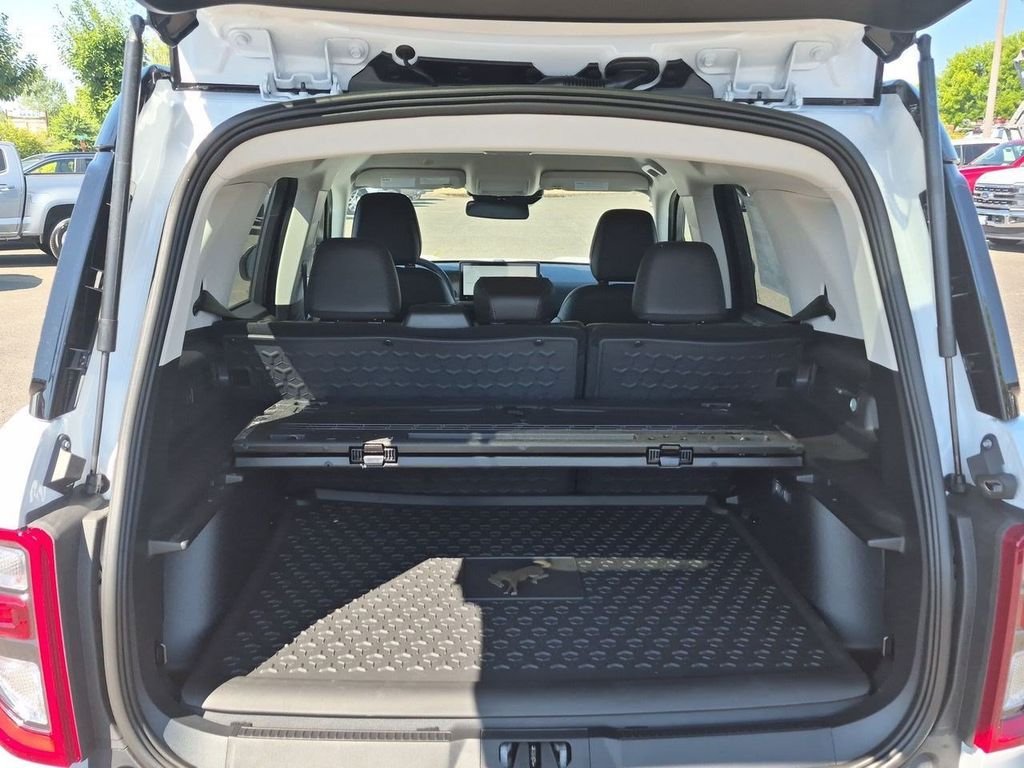 New 2026 Oxford White Ford Badlands® image 57