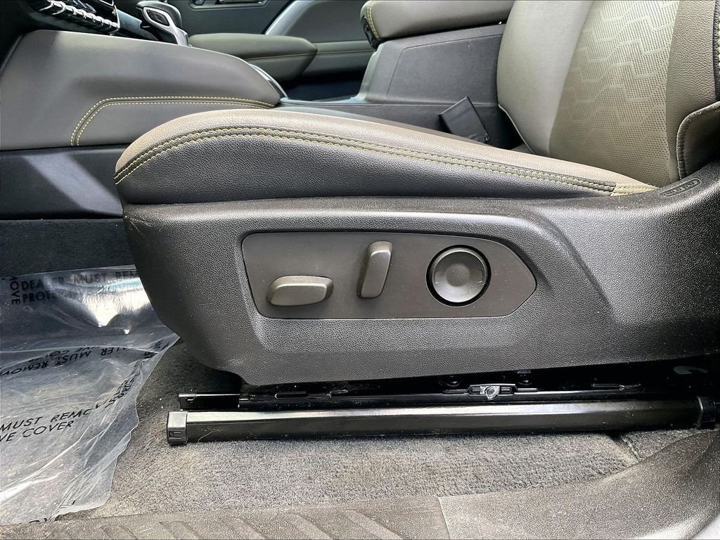 Used 2023 Blue Chevrolet ZR2 image 27