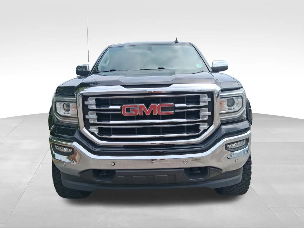 Used 2018 Black GMC SLT image 2