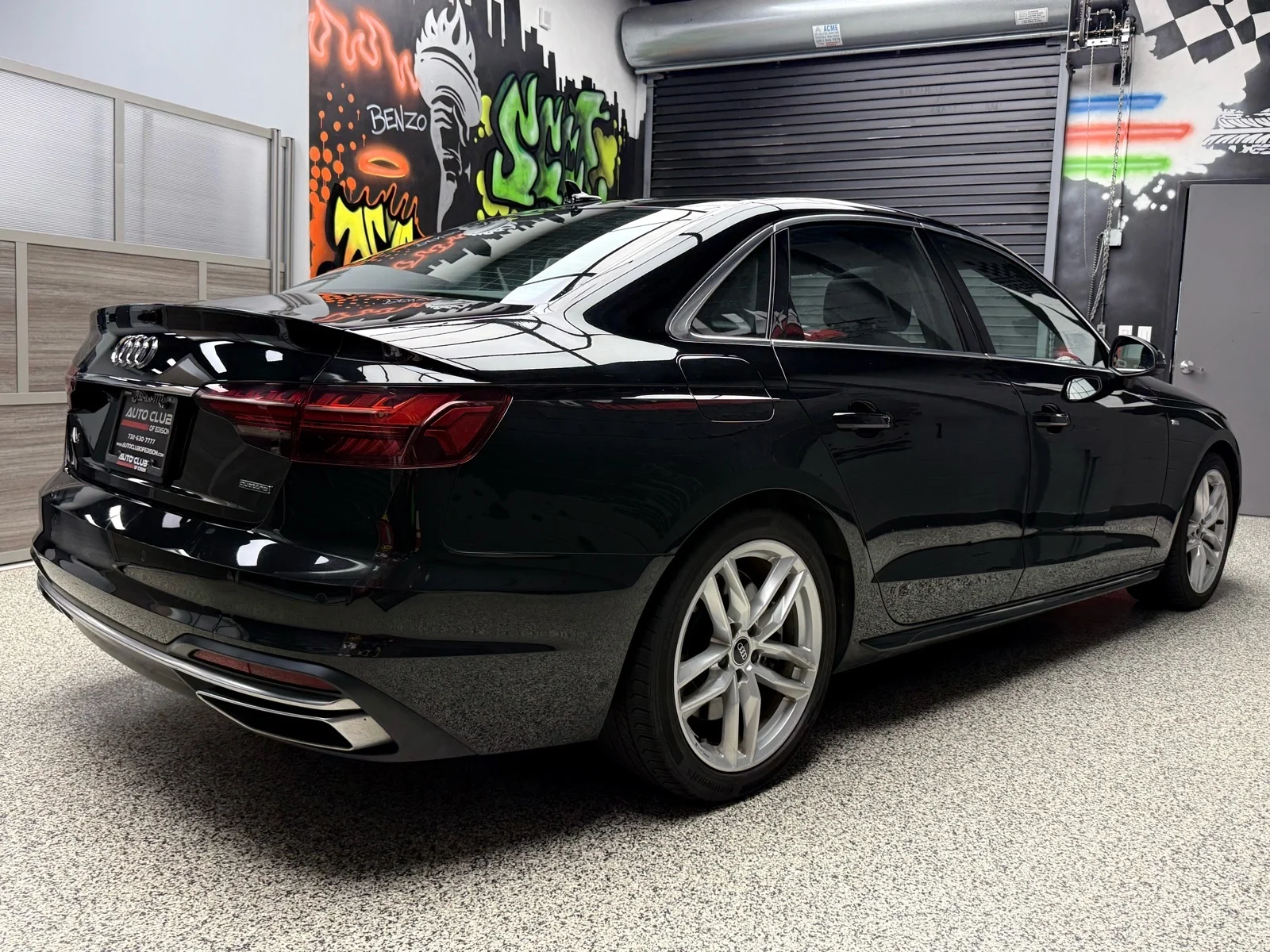 Used 2024 Mythos Black Metallic (0e0e) Audi quattro S line Prem Plus 45 TFSI image 5