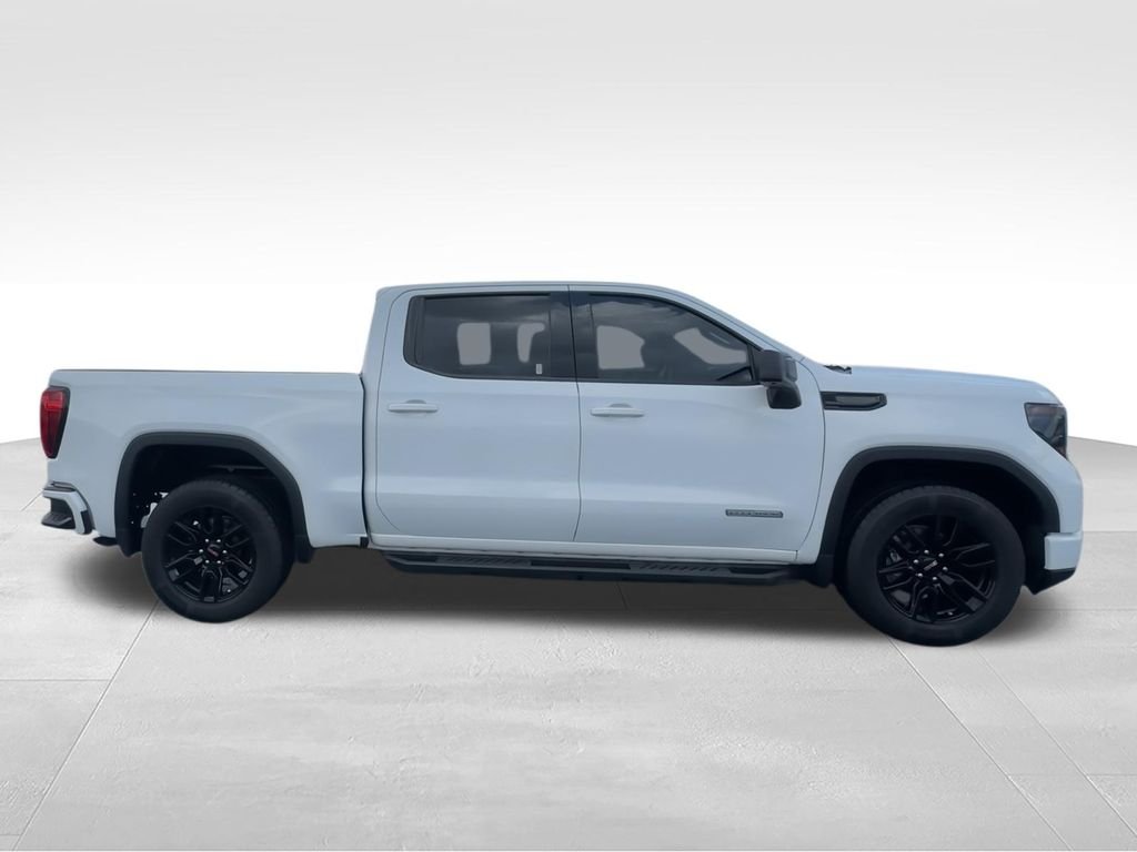 Used 2023 White GMC Elevation image 9