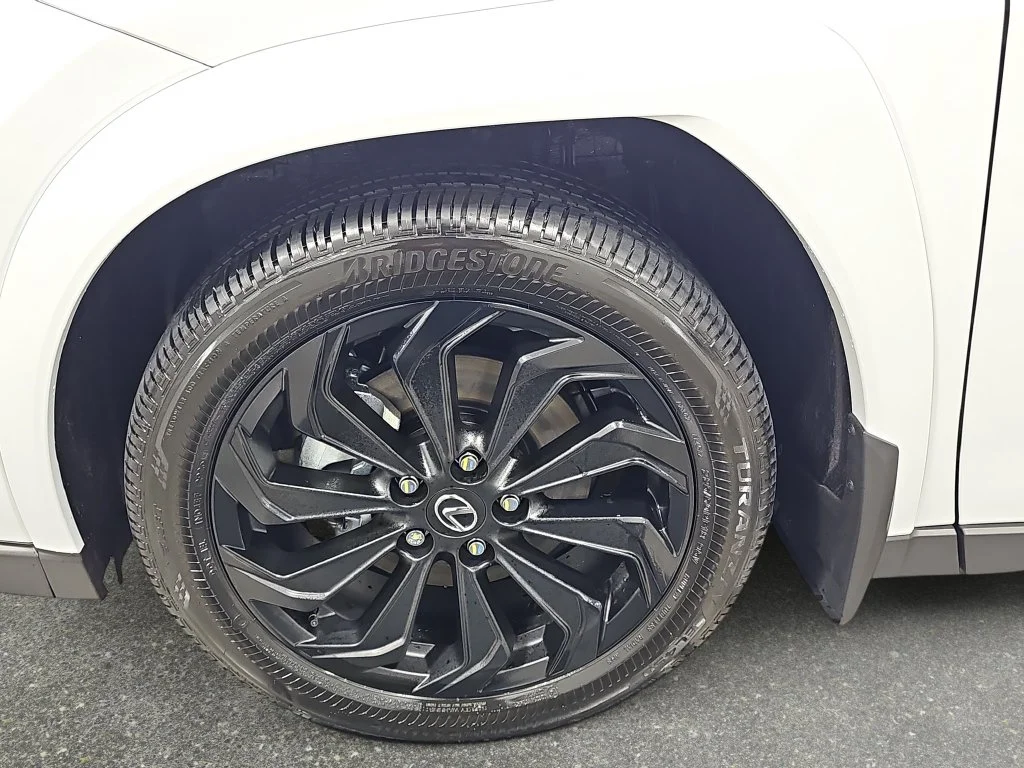 New 2026 Ultra White Lexus PREMIUM AWD image 31