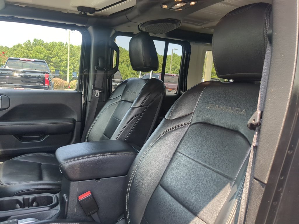 Used 2022 Black Clearcoat Jeep Unlimited Sahara image 14
