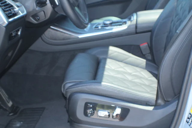 Used 2023 Brooklyn Grey Metallic BMW xDrive40i image 14