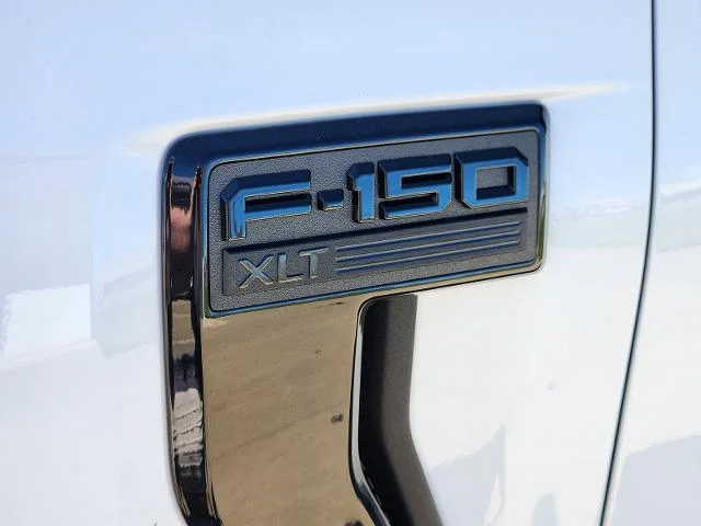New 2026 Oxford White Ford XLT image 31